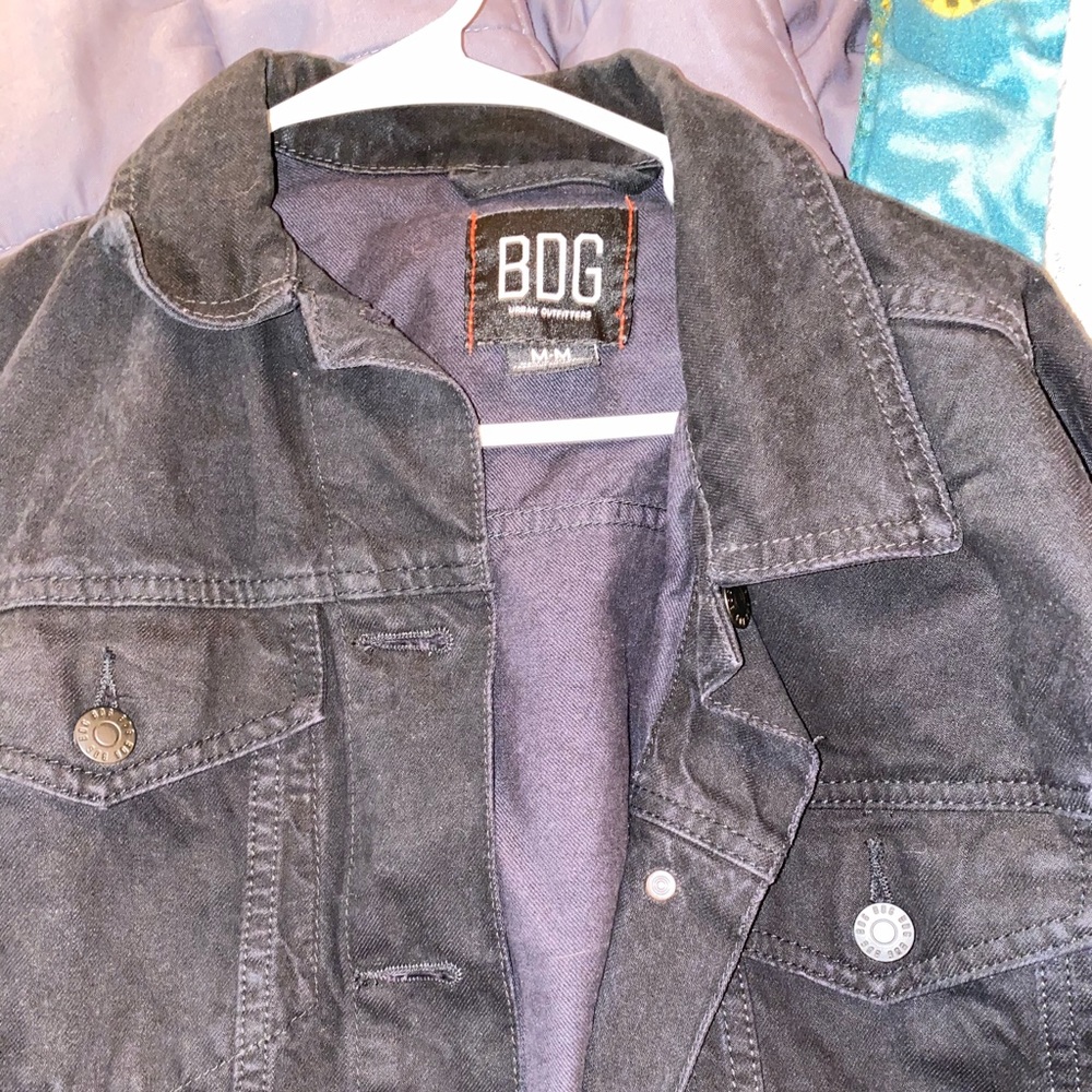 urban outfitter black jean jacket